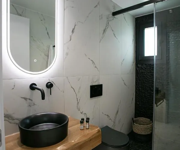 Black Concept Maisonette *