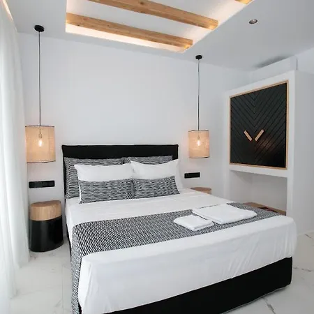 Black Concept Maisonette * Naxos City