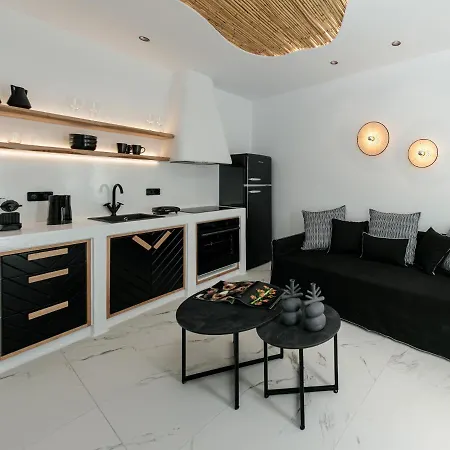 Naxos Black Concept Maisonette Naxos City