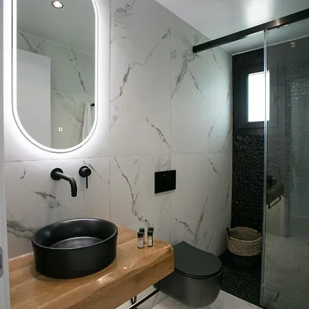 Black Concept Maisonette *