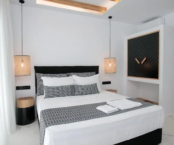 Black Concept Maisonette * Naxos City